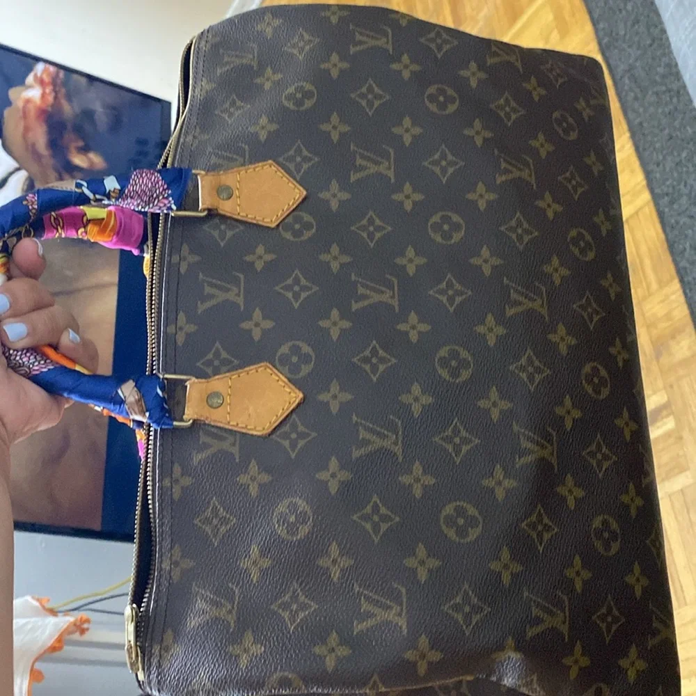 Authentic Louis Vuitton Speedy 40
Please, no lowball offers! - Picture 11 of 17